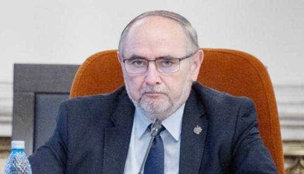 Senatorul Dănuţ Bica s-a adresat ministrului Transporturilor în privinţa modernizării trecerilor la nivel cu calea ferată