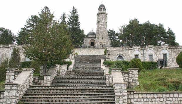 Câmpulungul a pierdut procesul pentru terenul de la Mausoleul Mateiaş