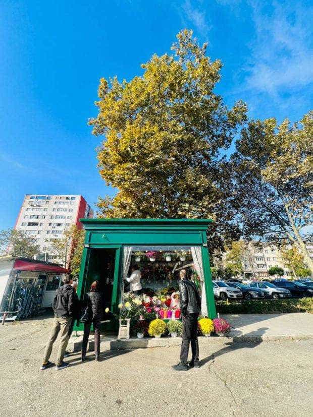 Pitești. Chioșcuri noi pentru florarii de pe platoul din Craiovei