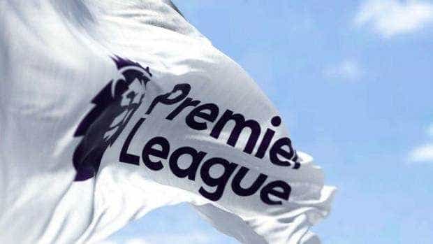 Steagurile israeliene şi palestiniene vor fi interzise la meciurile din Premier League