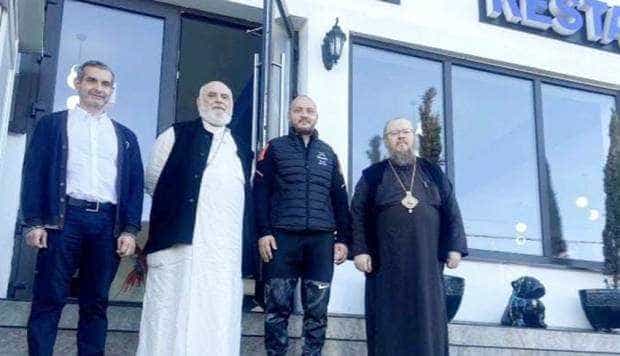 Mitropolitul de Ruse şi episcopul vicar Tifon au poftit la micii de la Deduleşti
