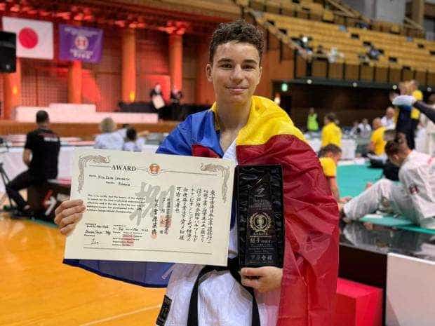 Imnul României s-a auzit în Japonia! Argeșul are campion mondial la Ashihara Karate