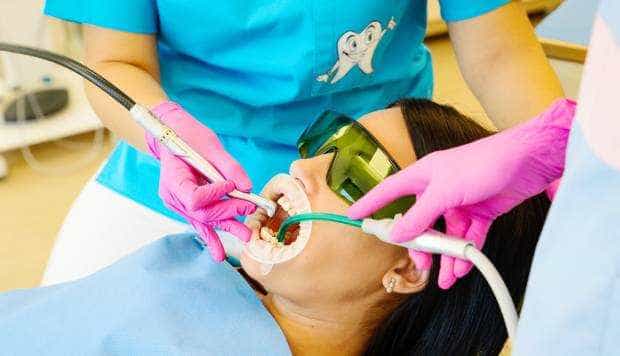 Clinica de medicină dentară Dr. TEO – Zâmbim oricând împreună! Igienizarea dentară profesională
