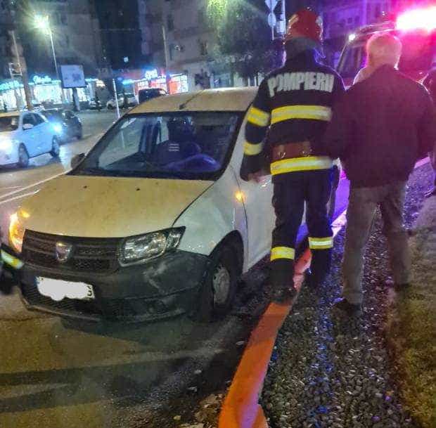 Accident în Pitești, cu două mașini