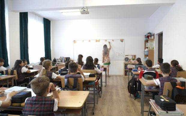 Școlile din Pitești obțin autorizarea ISU. „Am reușit deblocarea unei situații inacceptabile”