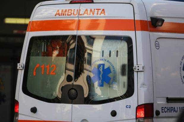 Accident cu 2 mașini la Călinești. Copil de 8 ani evaluat de medici