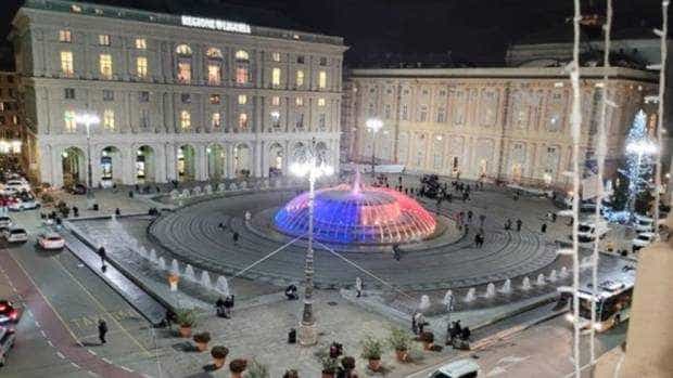 Monumente din Genova, iluminate în culorile tricolorului românesc, de Ziua Națională