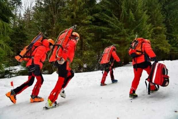 Turistă grav rănită salvată de pe munte după 16 ore