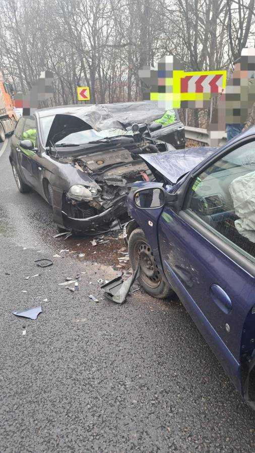 Accident cu patru victime, în Argeș