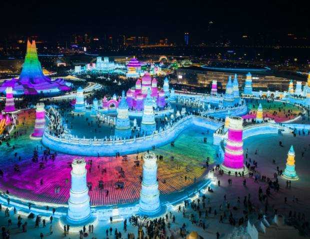 Milioane de vizitatori în „orașul de gheață” din Harbin, China