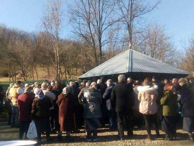 Agapă în Argeş, la Băbana, de Bobotează