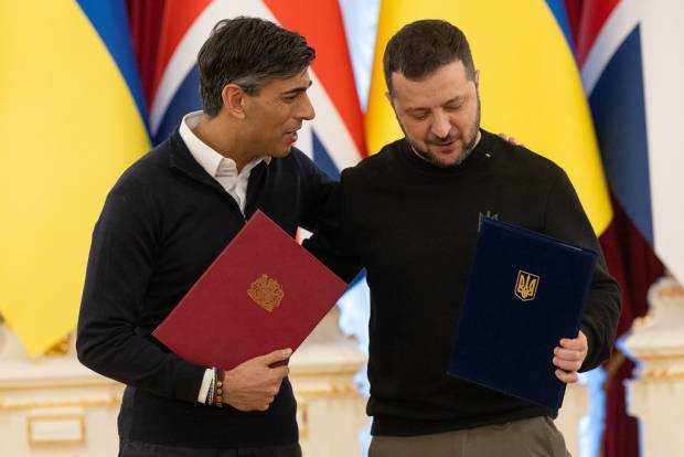Kiev. Președintele ucrainean și premierul britanic au semnat un acord de securitate care va rămâne în vigoare până la intrarea Ucrainei în NATO