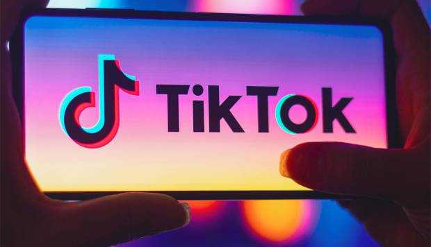 Liberalii se dau cu Tiktok-ul…