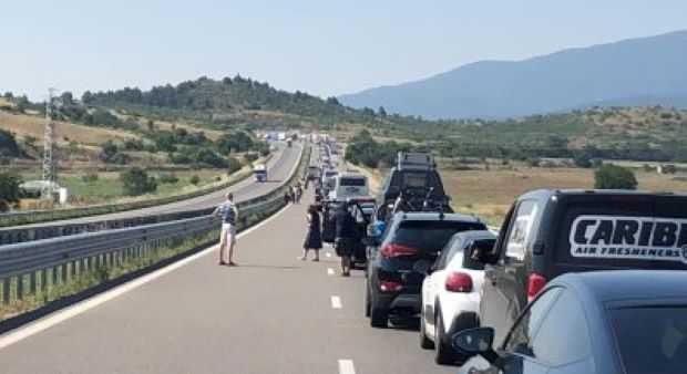 Fără controale la graniță pentru românii care merg în vacanță în Grecia