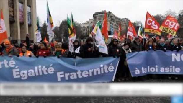 Fermierii francezi se pregătesc „să asedieze” luni Parisul pe termen nedeterminat