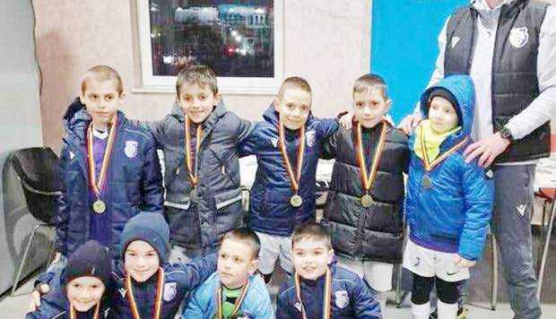 FC Argeş Under 8 a câştigat Junior Cup Viitorul Argeş