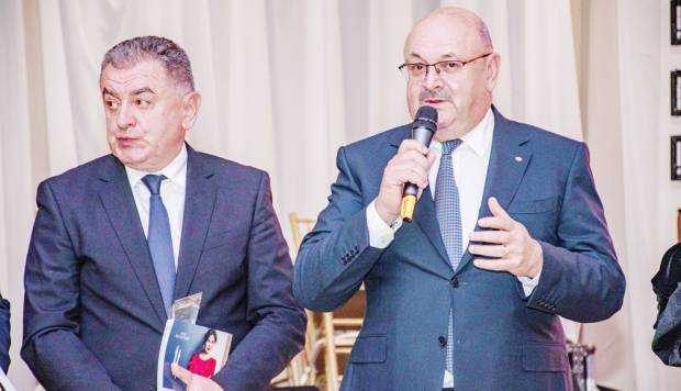 Preşedintele Mînzînă şi PSD îl susţin pe Cristian Gentea pentru un nou mandat la Primăria Piteşti. „Rezultatele se văd!”