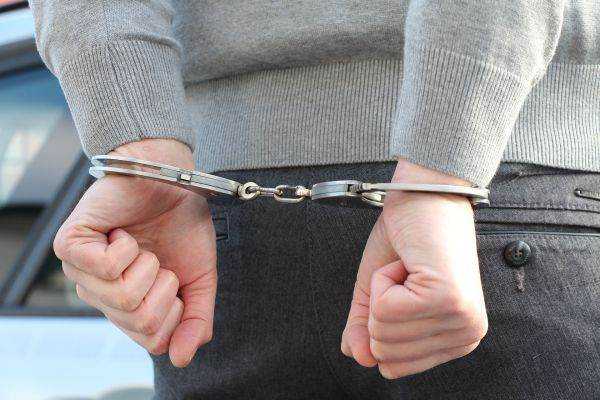 Trei români au fost reținuți în Spania pentru trafic de persoane