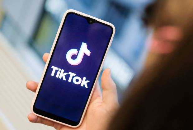 Comisia Europeană deschide o anchetă împotriva TikTok în legătură cu protecția minorilor