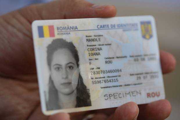 Românii din străinătate pot obține cartea de identitate fără a se deplasa în țară