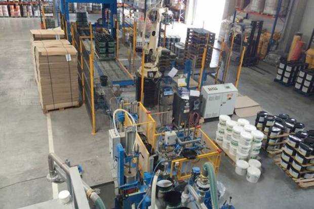 Fabrici de vopsele din Argeș, amendate de inspectorii ITM