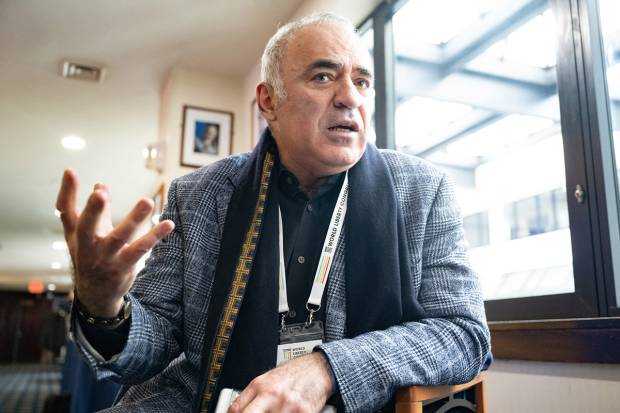 Legendarul șahist Garry Kasparov vine la Timișoara, la evenimentul Tech Talks