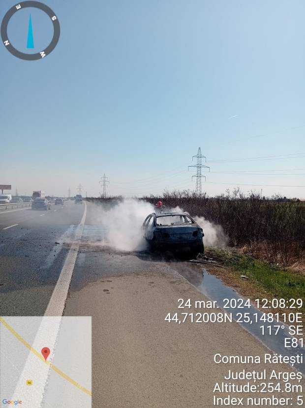 O mașină a luat foc pe A1