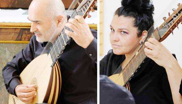 Duo Iancu-Lobonţ şi altfel de chitare, arciliuto, la Filarmonica Piteşti