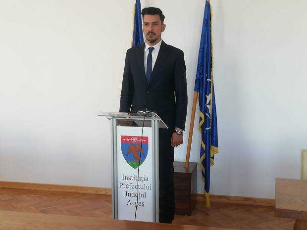Dragoș Predescu, noul prefect de Argeș, a depus jurământul