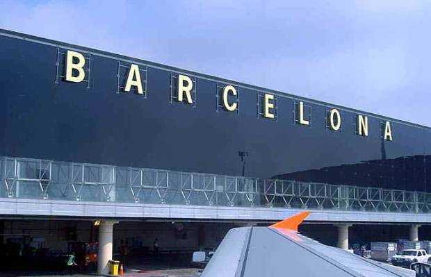 Româncă jefuită în parcarea aeroportului din Barcelona