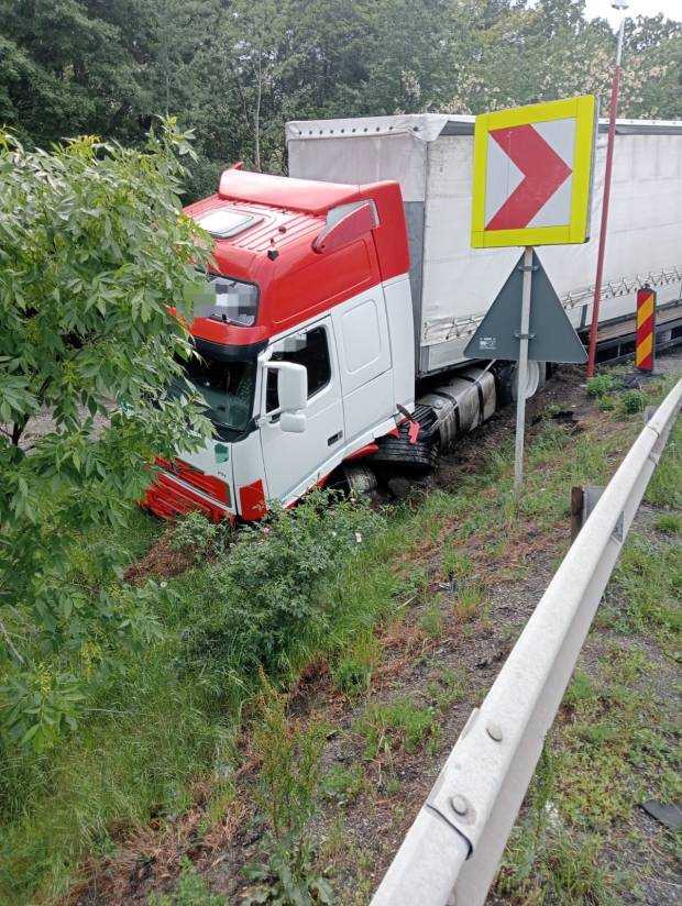 Argeș. Accident cu două camioane