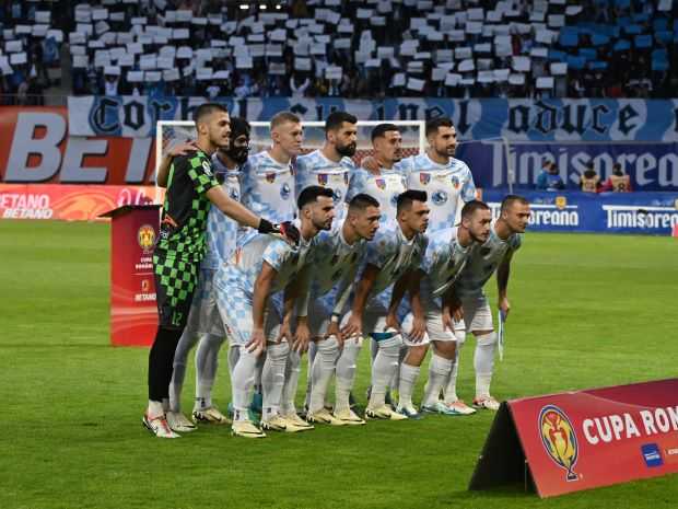 Corvinul Hunedoara a câștigat Cupa României. Prima echipă de ligă secundă care ia trofeul după aproape 50 de ani