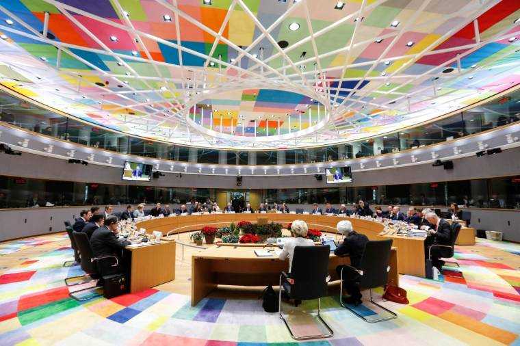 Consiliul Europei adoptă primul tratat internaţional privind Inteligența Artificială (AI)