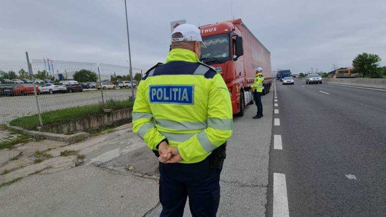 Argeș. Conduceau fără a respecta timpii de odihnă. Ce le-a făcut Poliția