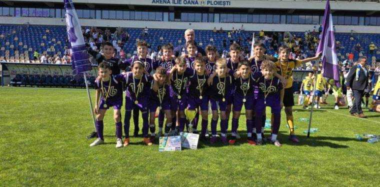 FC Argeș U12 a câștigat Trofeul „Ilie Oană”! Victorie în finală, cu FCU Craiova