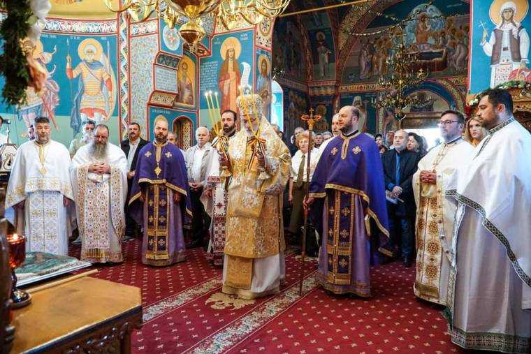 Sfântul Ioan Rusul a fost sărbătorit, astăzi, la parohia Micești
