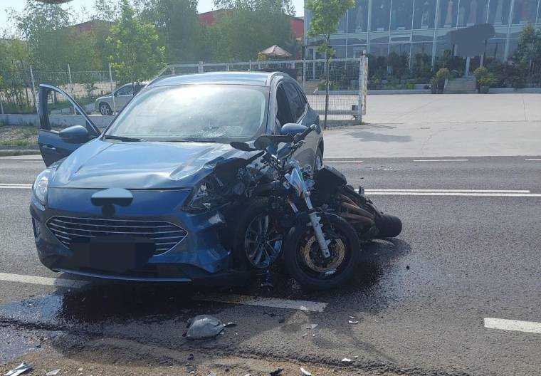 Accidente în Argeș. Răniți, un motociclist și un biciclist