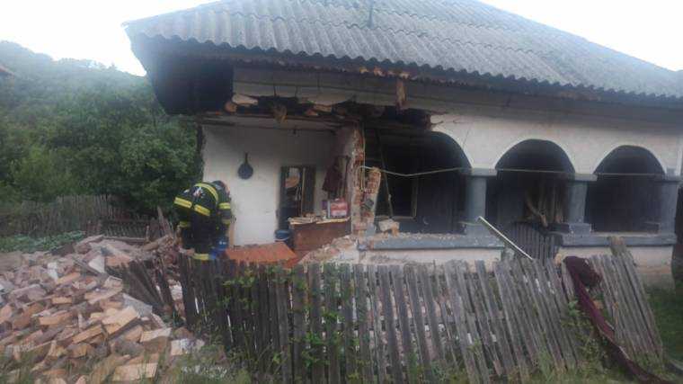 Câmpulung. O bătrână a fost surprinsă de  explozie în timp ce schimba butelia