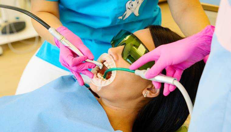 Clinica de medicină dentară Dr. TEO – Zâmbim oricând împreună! Igienizarea dentară