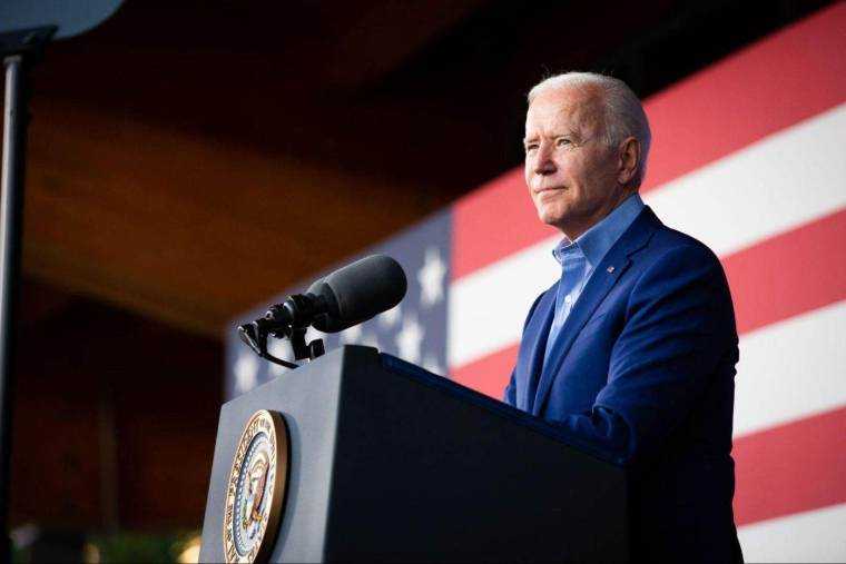 Joe Biden: „Candidez şi voi câştiga”