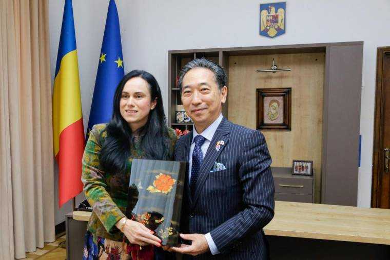 Ministrul Simona Bucura-Oprescu s-a întâlnit cu Excelența Sa Takashi Katae, ambasadorul Japoniei în România