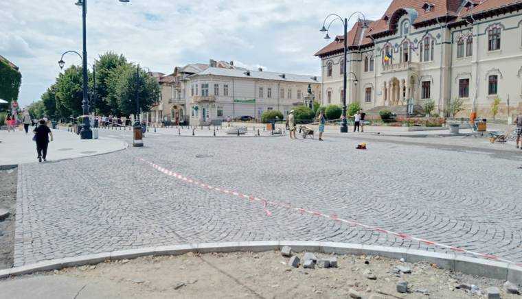 Circulaţie rutieră în suspans pe Bulevardul „Pardon” din Câmpulung