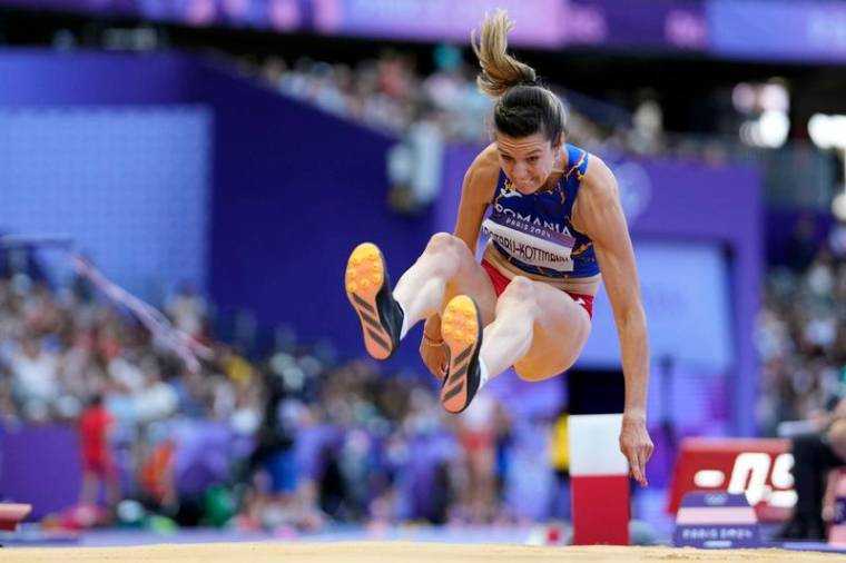 Jocurile Olimpice. Alina Rotaru, în finală la săritura în lungime