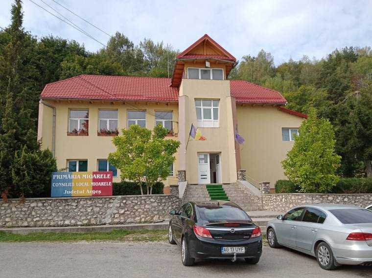 Mățăuanii primesc apă câteva ore pe săptămână
