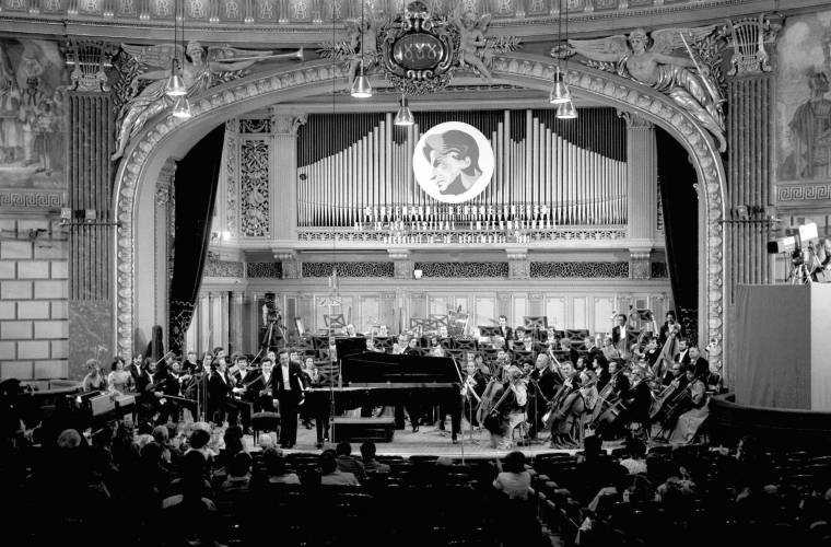 4 Septembrie 1958: Prima ediţie a Festivalului internaţional George Enescu s-a desfăşurat la Bucureşti