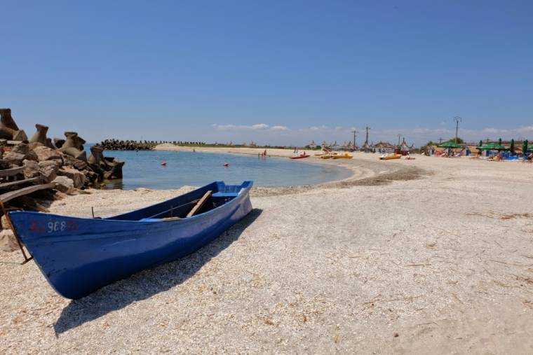 Trupurile a doi pescari plutesc pe mare, la Gura Portiței, de 9 zile și nu pot fi recuperate