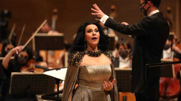 Soprana Angela Gheorghiu, huiduită la Seul