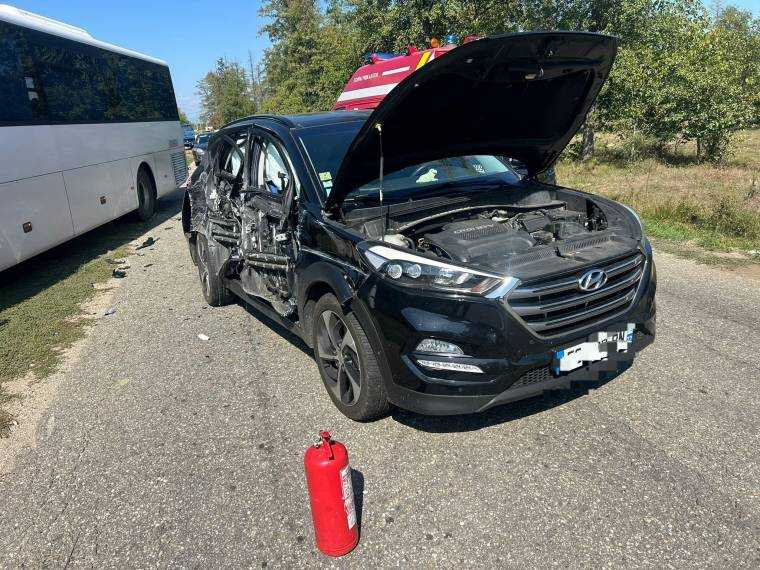 Accident în Argeș, la Bălilești. Un rănit, dus cu SMURD-ul la spital