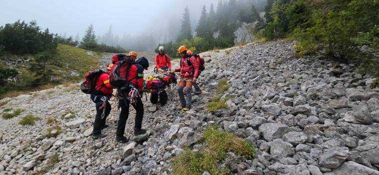 Argeş. Misiune grea de salvare în Piatra Craiului. Acţiunea a durat 17 ore