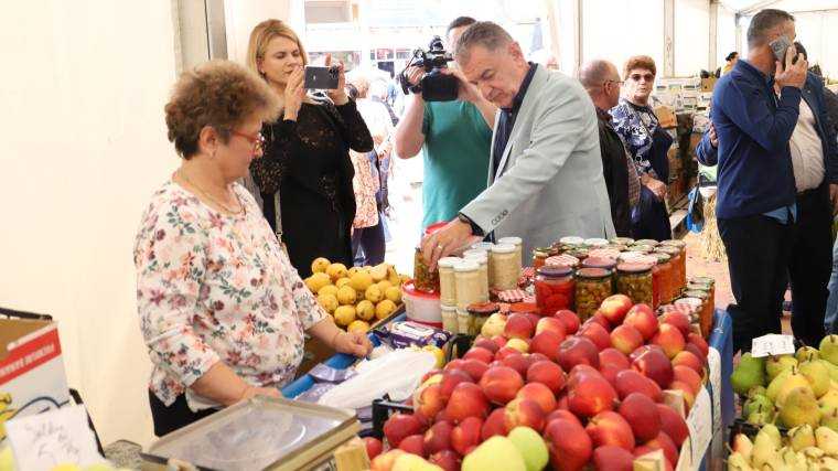 A început „Toamna piteșteană”. Târg de sezon, zonă gastronomică tradițională, spectacole și surprize!